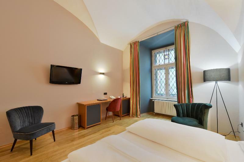 Boutique Hotel Dom - Rooms & Suites Γκρατς Εξωτερικό φωτογραφία